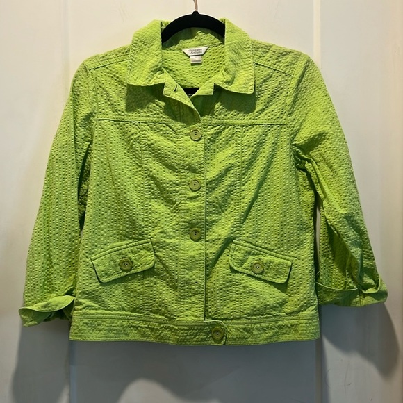 EUC green lightweight jacket. Size S - Picture 1 of 3